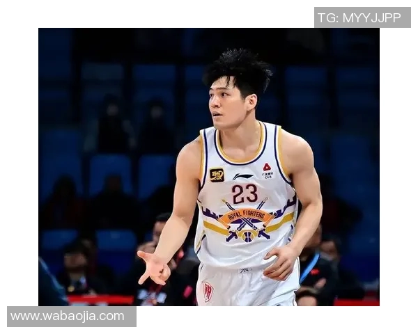 广州羽毛球队个人能力引发热议球员表现与团队合作的深度探讨 广州羽毛球队个人能力引发热议球员表现与团队合作的深度探讨